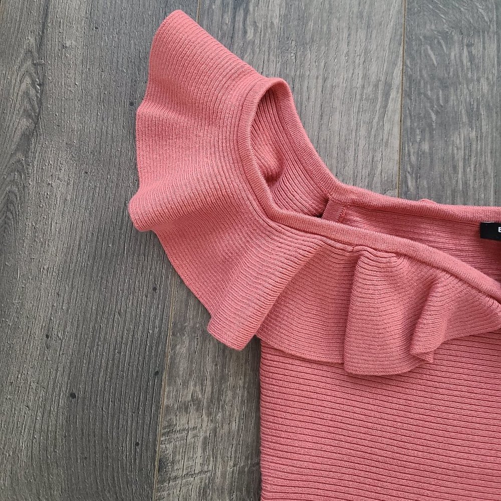 Body Contour Ruffle Off Shoulder Sweater Top - Picture 13 of 16